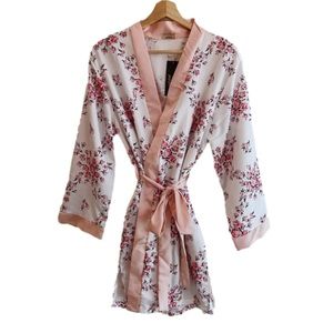 NWT Morgan Lane x Fab Fit Fun Floral Robe